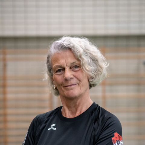 Rosi Kull, Oberturnwartin